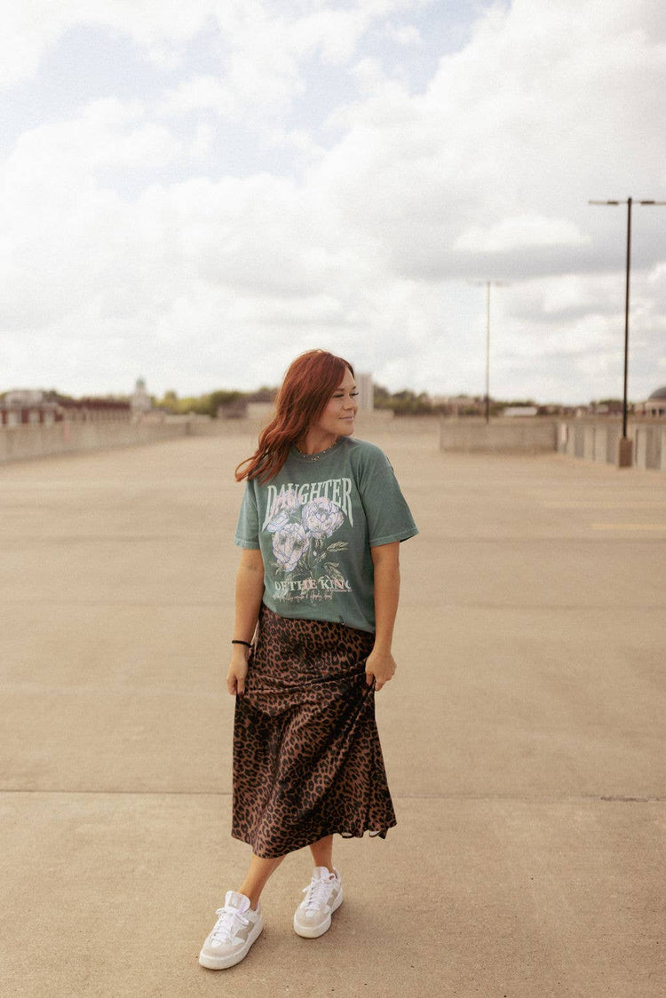 Daughter Of The King Graphic Tee ONE XL LEFT