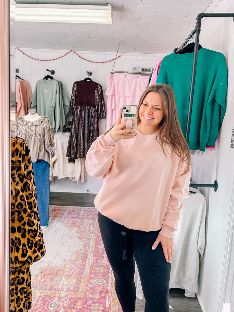 Embroidered Heavenly Made Sweatshirt Pink